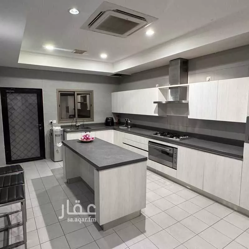 فيلا 7 غرف في الشعلة 5