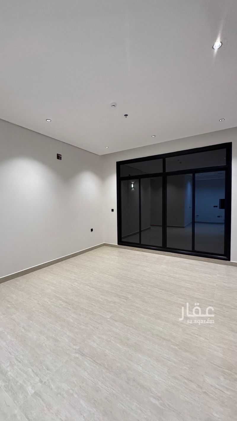 41 bedroom building in Granada, Riyadh 2
