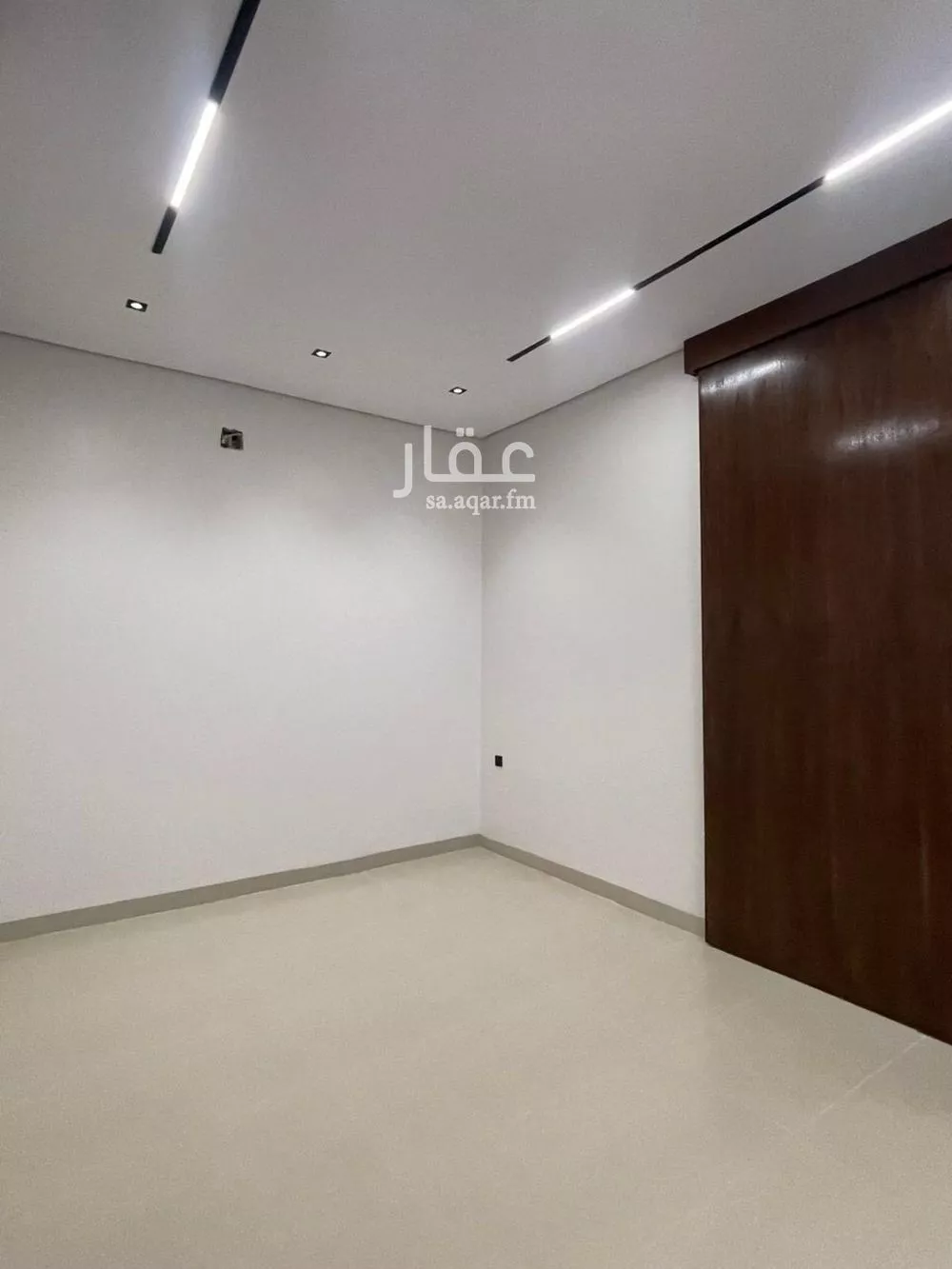 فيلا 4 غرف في الرمال 5