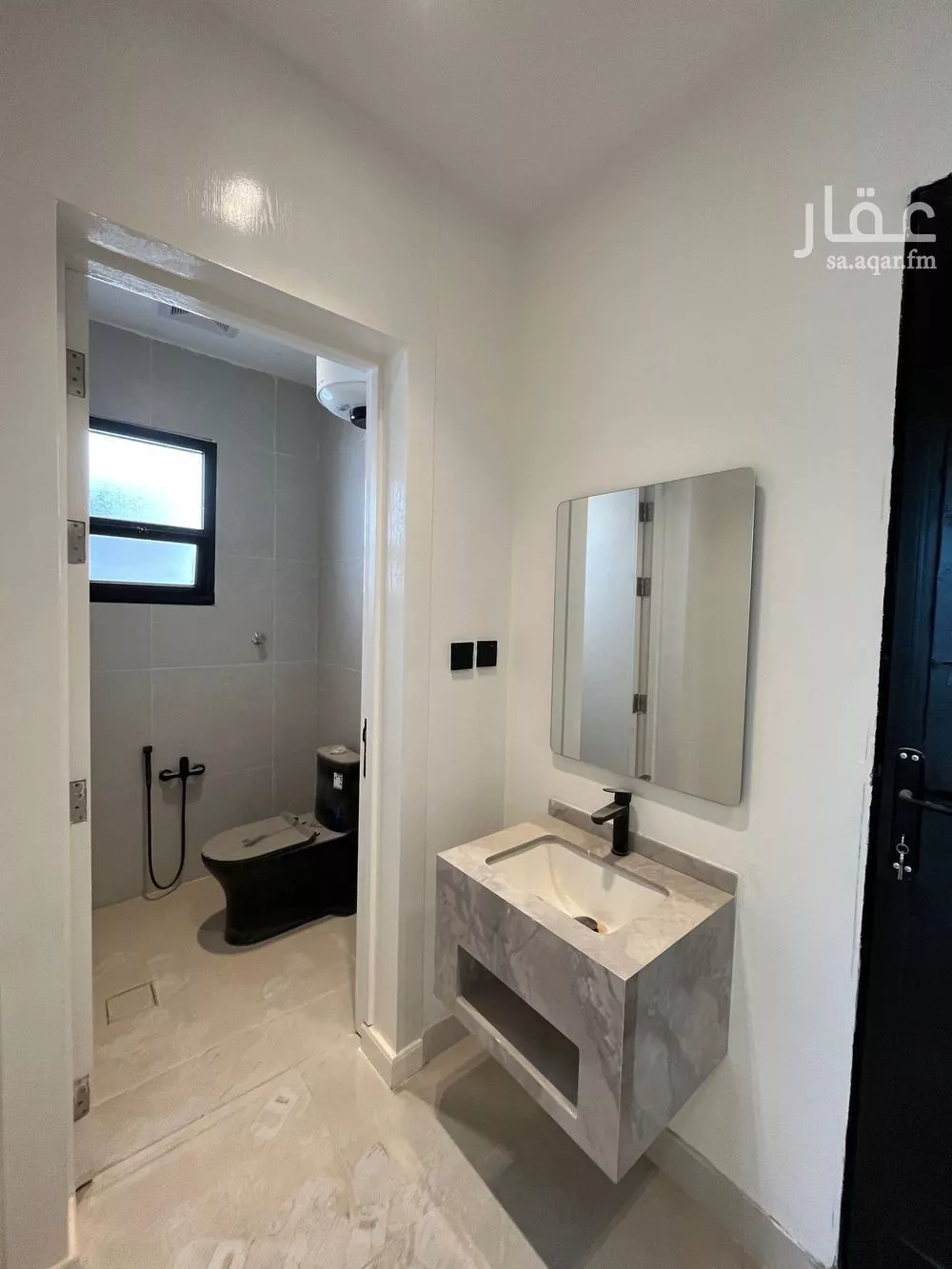 دور 3 غرف في السعادة 5