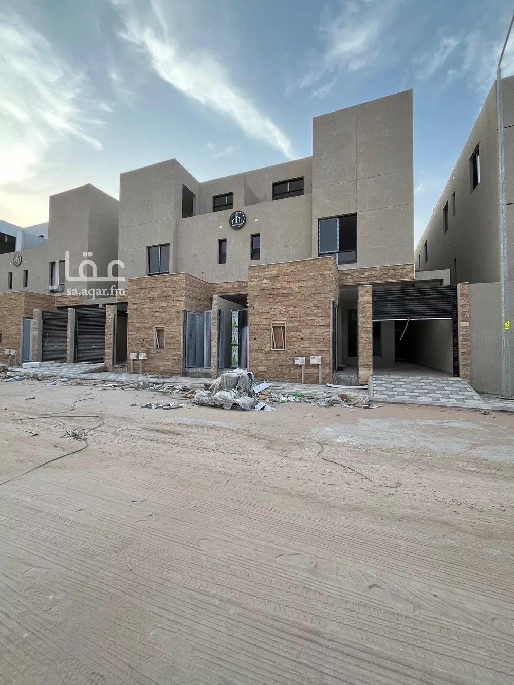 فيلا 4 غرف في الرمال 2