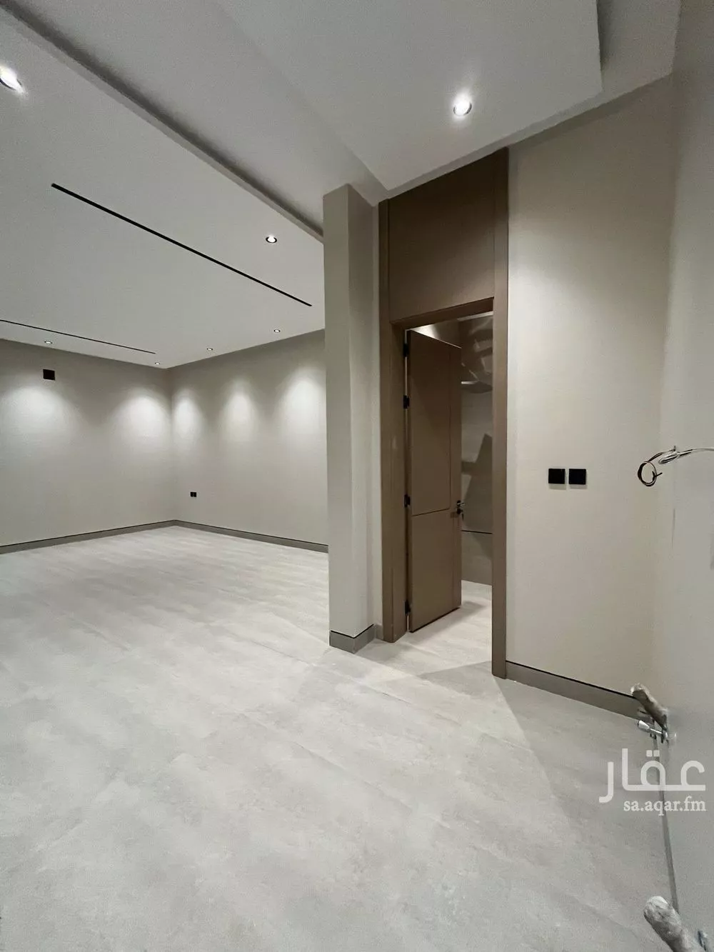 3 bedroom floor in Al Khaleej 3
