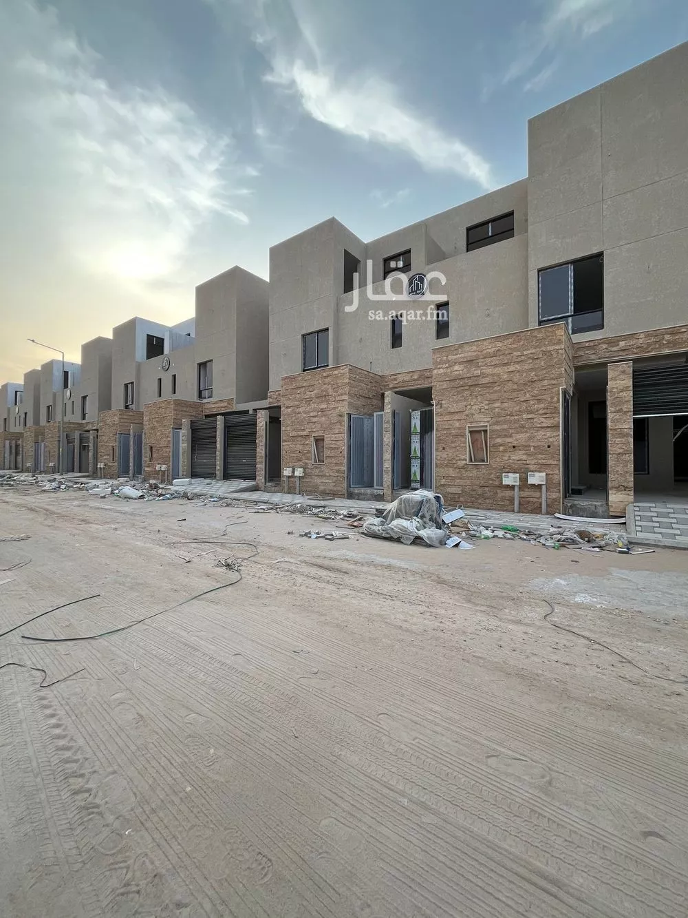 فيلا 4 غرف في الرمال 1