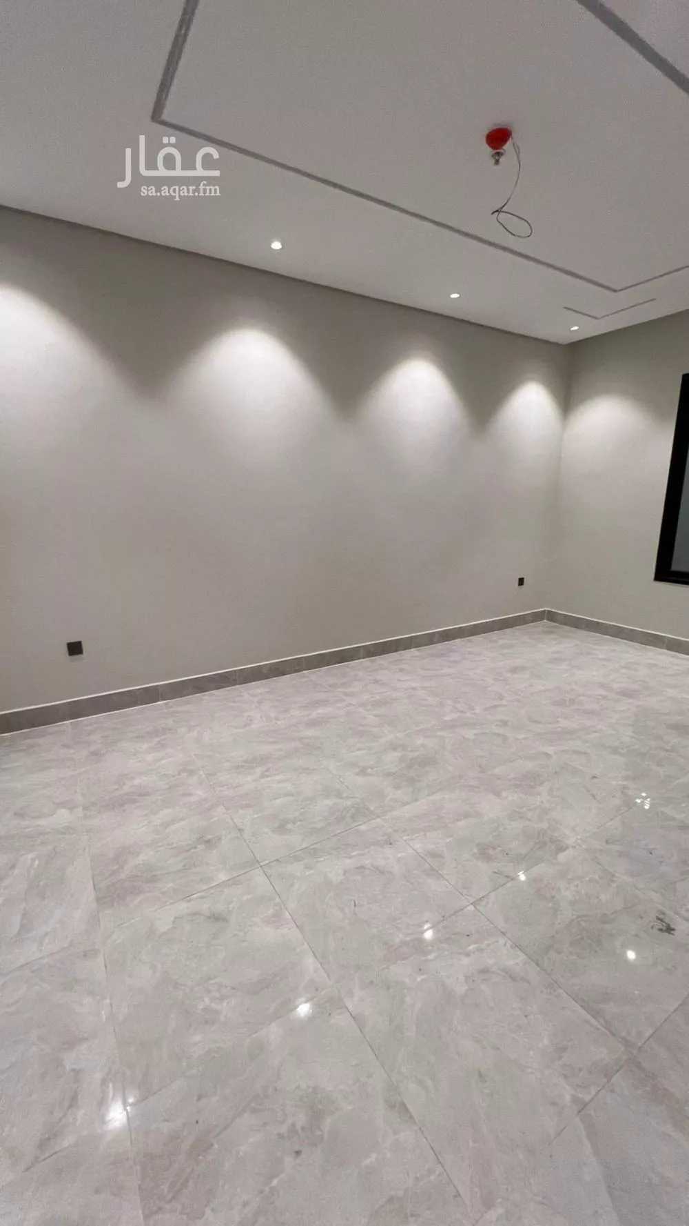 شقة 3 غرف في الحمرا 2