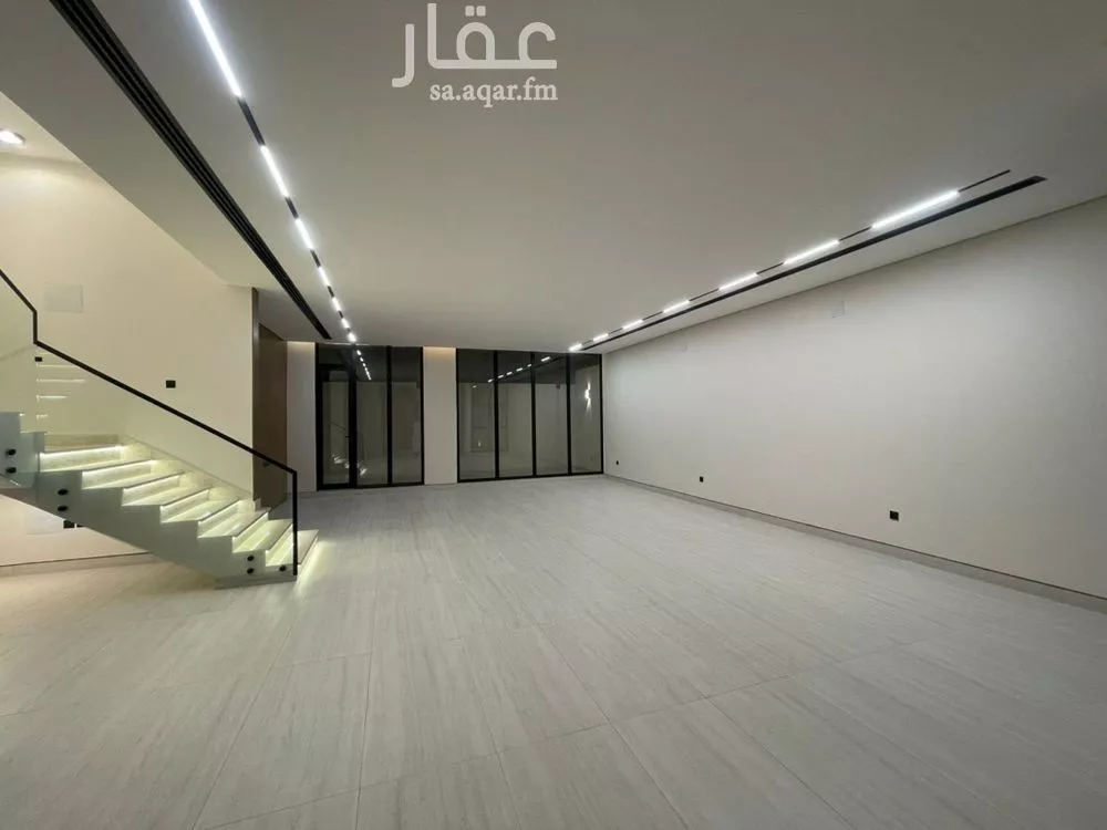 فيلا 4 غرف في العارض 2