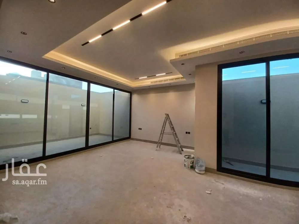 5 bedroom villa in Al Aridh 5