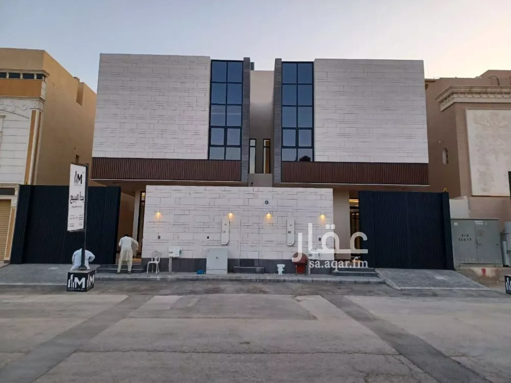 5 bedroom villa in Al Narjis 1