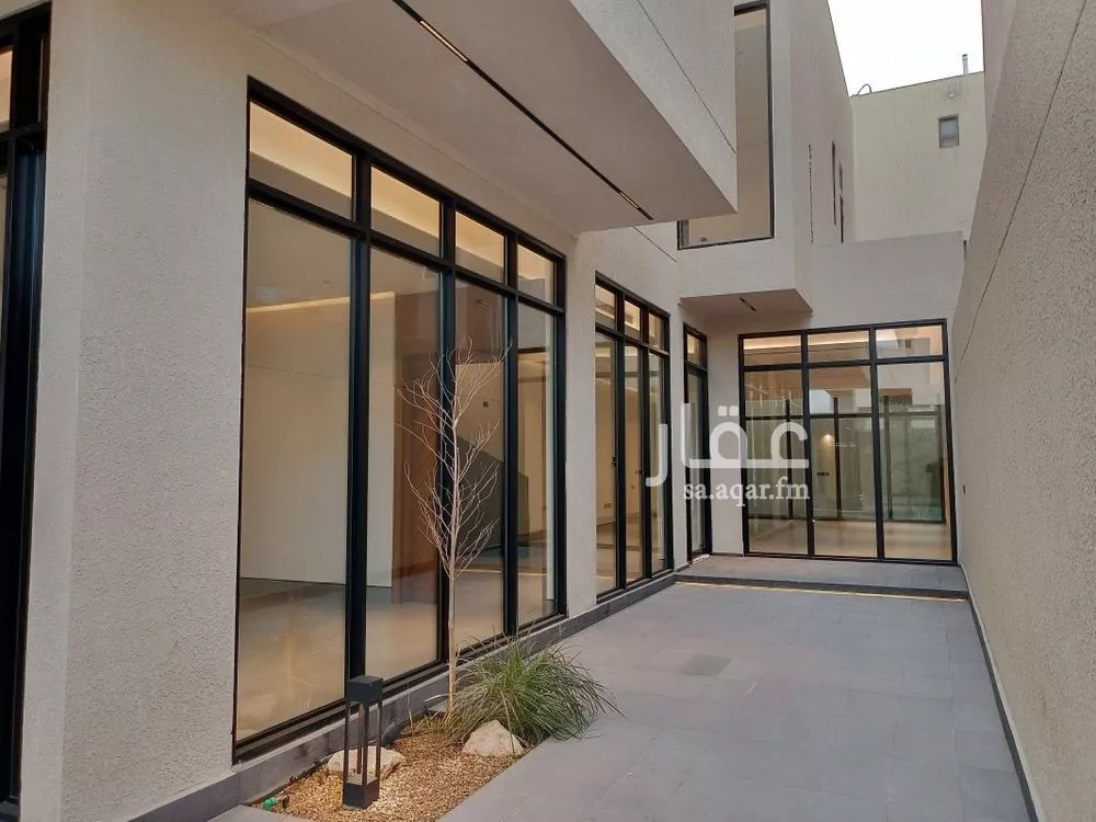 5 bedroom villa in Al Narjis 2