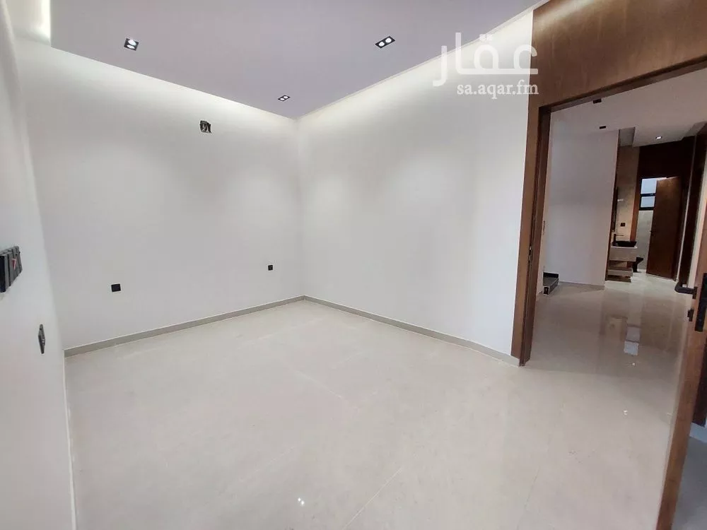 فيلا 5 غرف في طويق 4