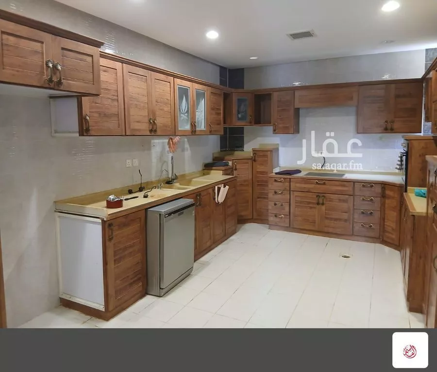 4 bedroom villa in Laban, Riyadh 22