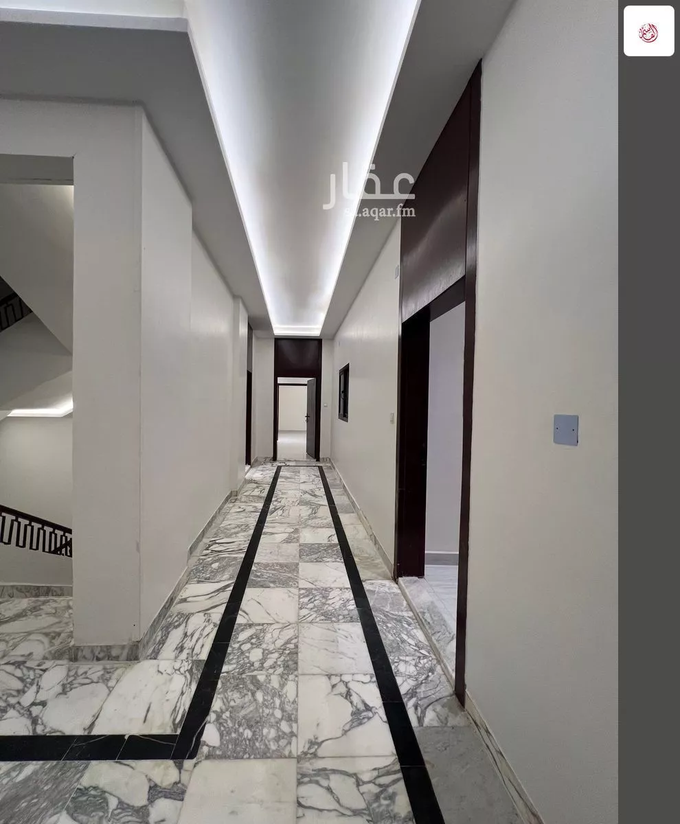 عمارة 1027 م² في ام سليم 2