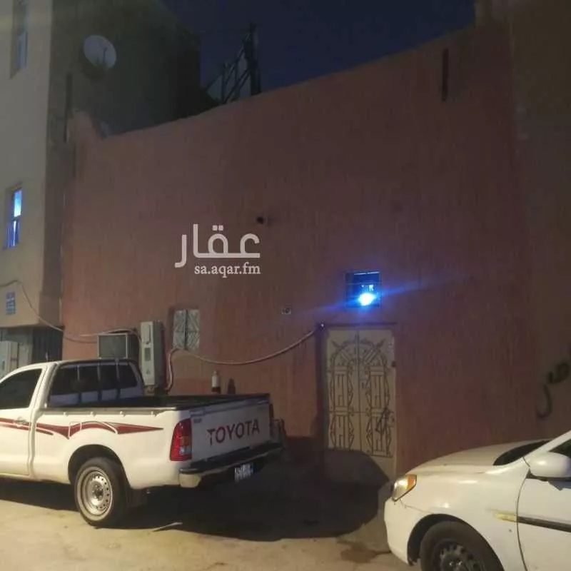 فيلا 4 غرف في سكيرينة 3