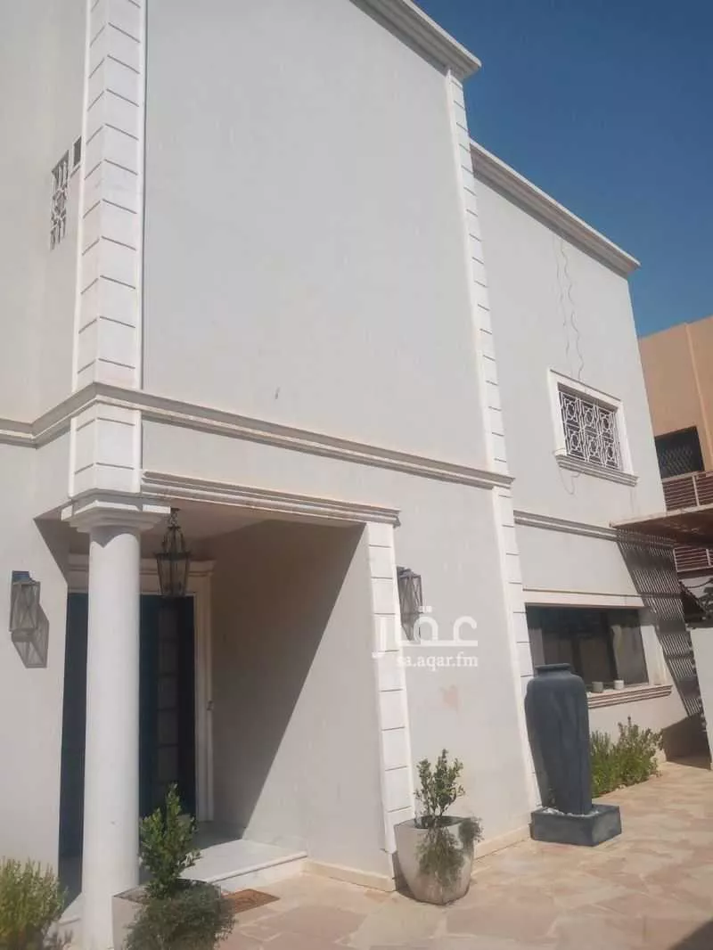 فيلا 7 غرف في الورود 2