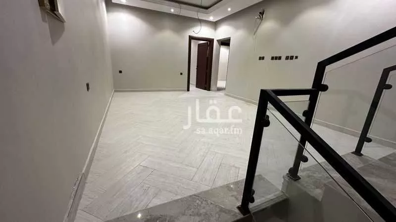 فيلا 12 غرف في العقيق 5