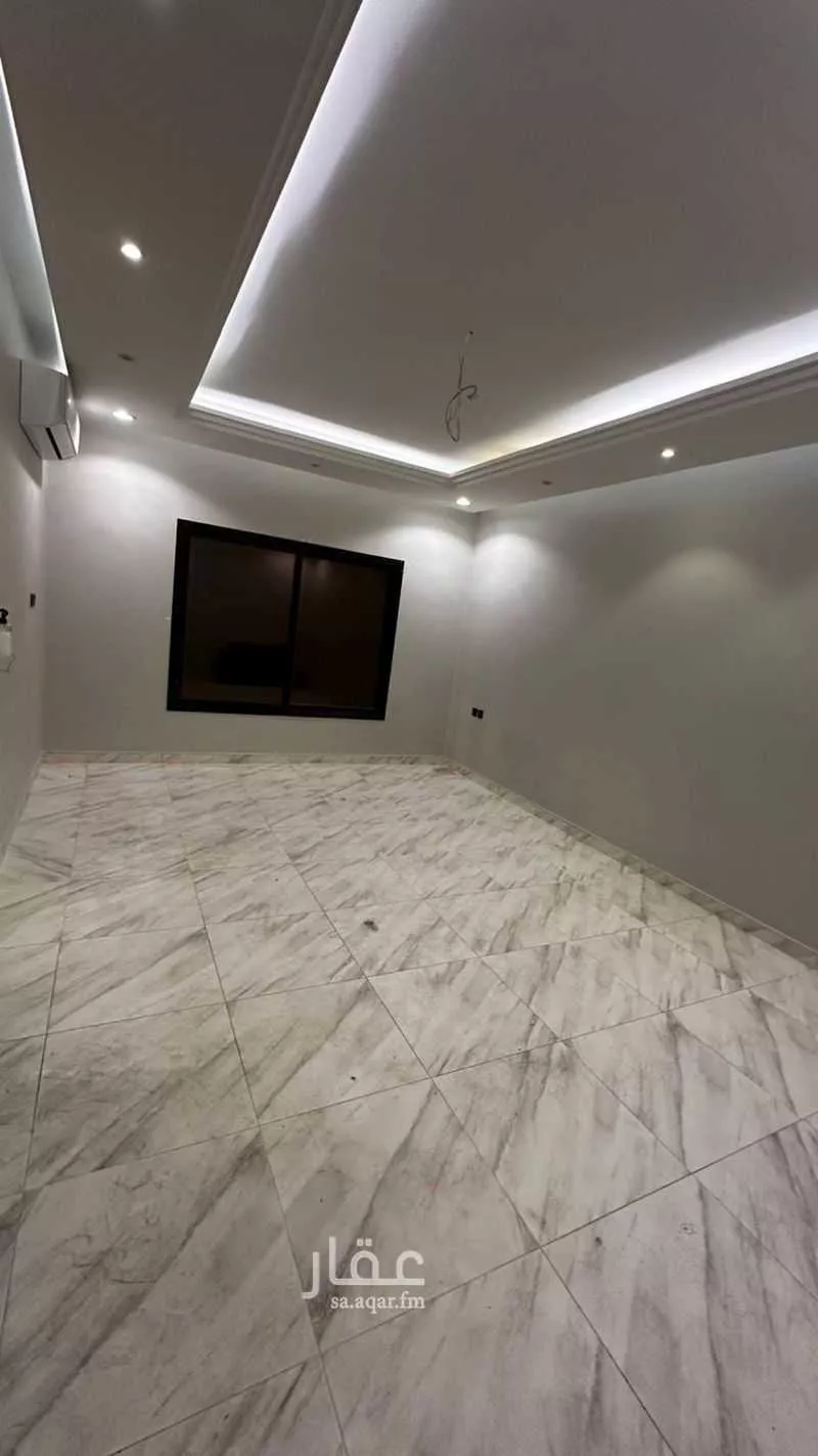 فيلا 12 غرف في العقيق 4