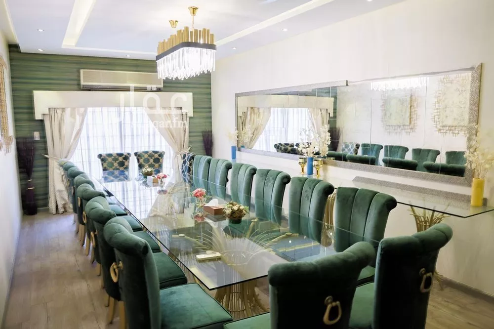 7 bedroom villa in Al Safa 2