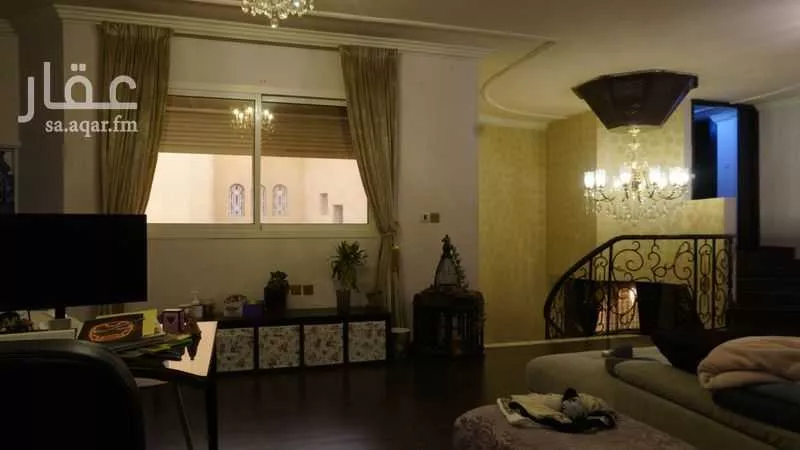 فيلا 7 غرف في الوادي 5