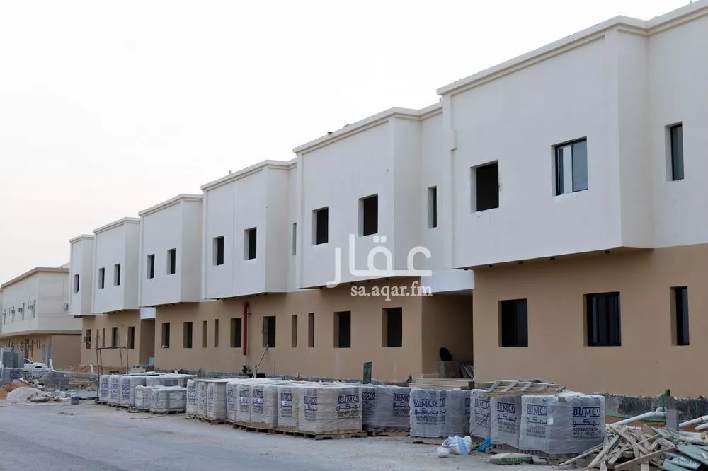 عمارة 963 م² في المصانع 4