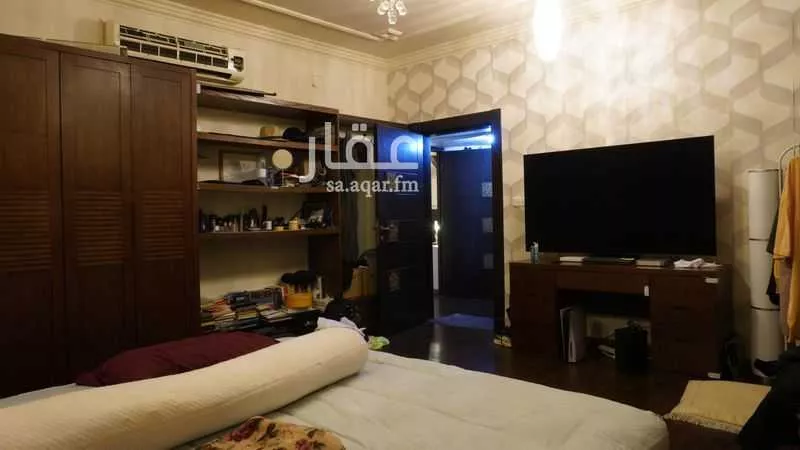 فيلا 7 غرف في الوادي 3