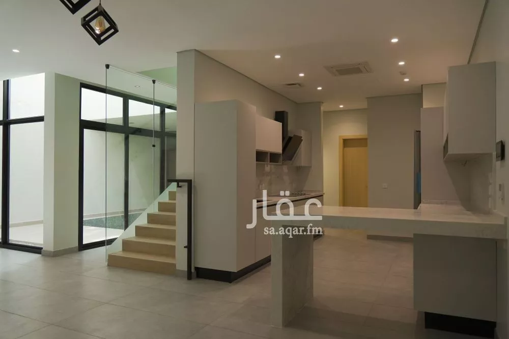 فيلا 6 غرف في المونسية 3