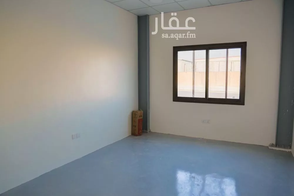 warehouse in Al Aziziyah, Riyadh 9