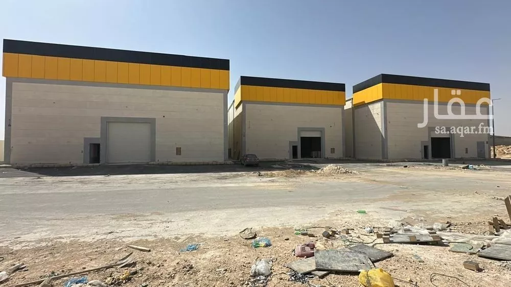 مستودع 4000 م² في طيبة 2