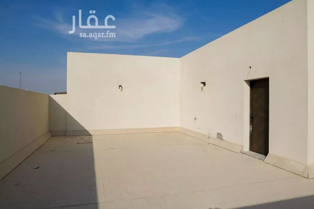 1292 sqm building in Al Masani 3