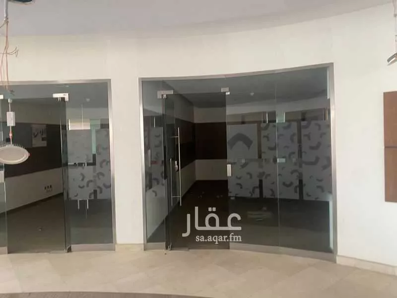 مكتب 1200 م² في الشهداء 2