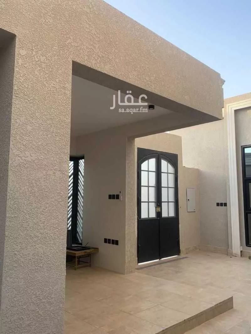 فيلا 6 غرف في المهدية 5