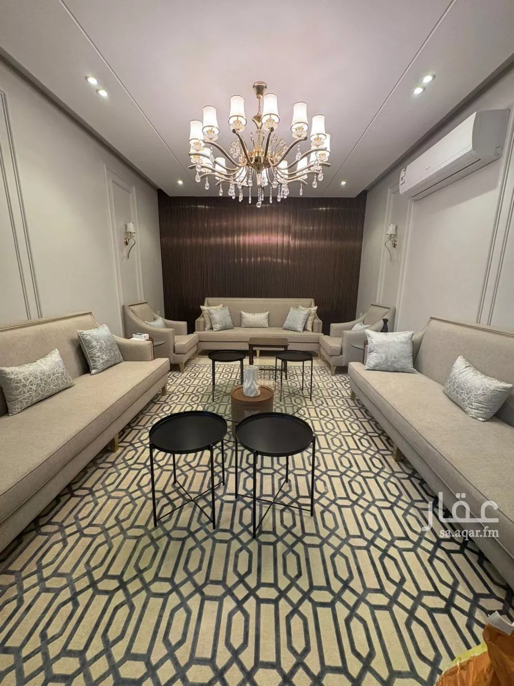 5 bedroom villa in Al Mahdiyyah 2