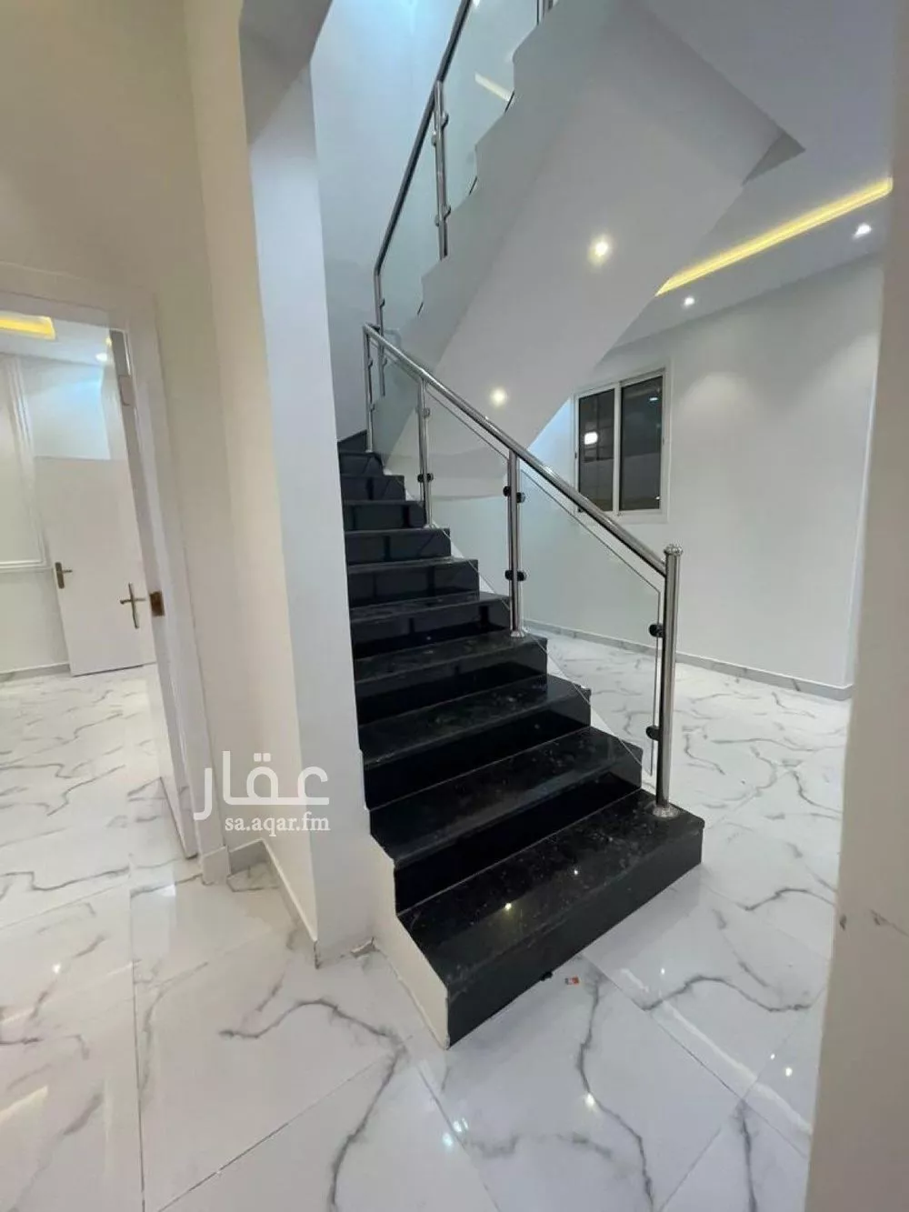 فيلا 7 غرف في المهدية 3