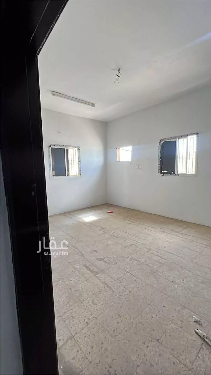 شقة 6 غرف في العزيزية 5