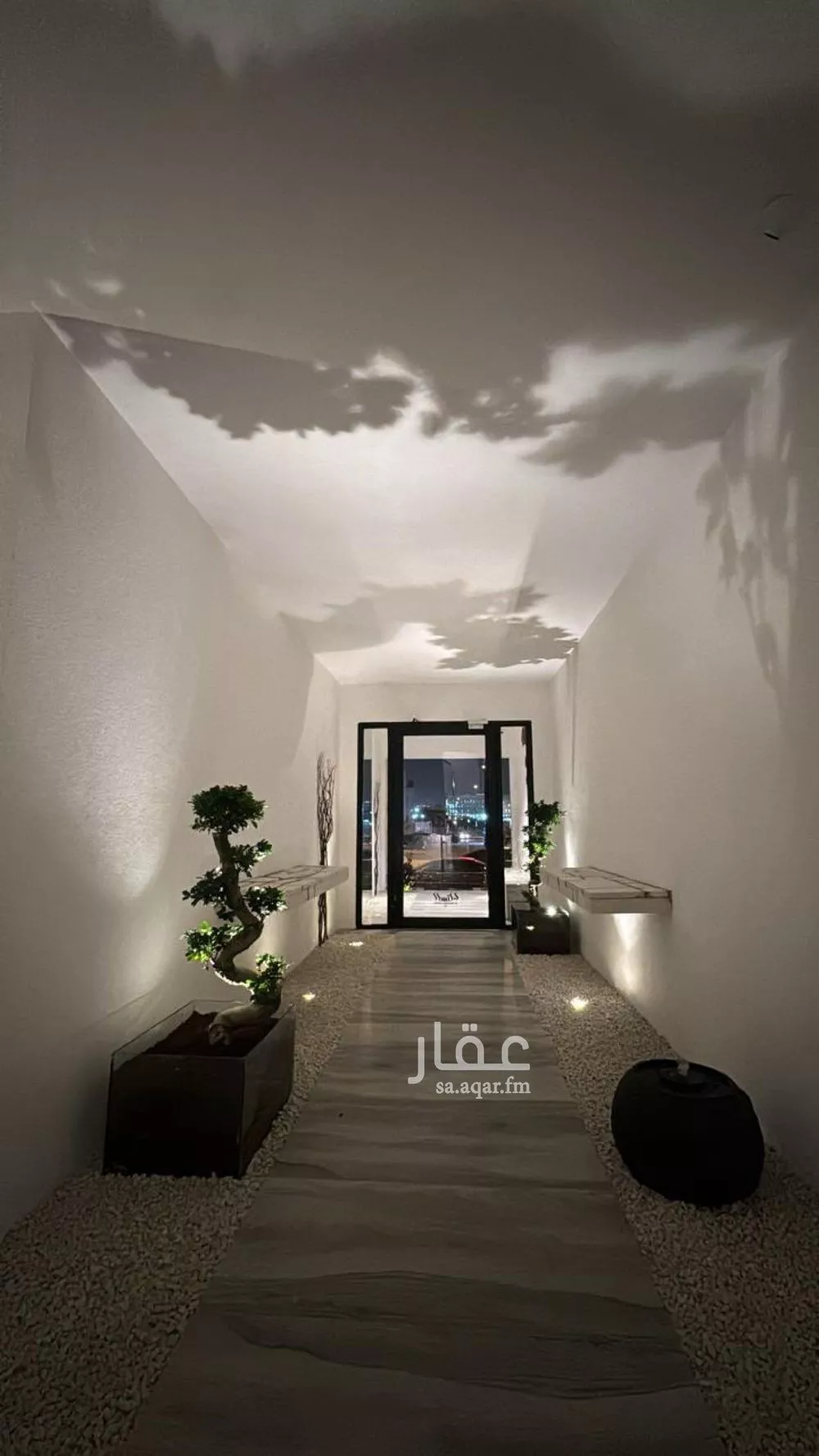 شقة 1 غرف في الملقا 5