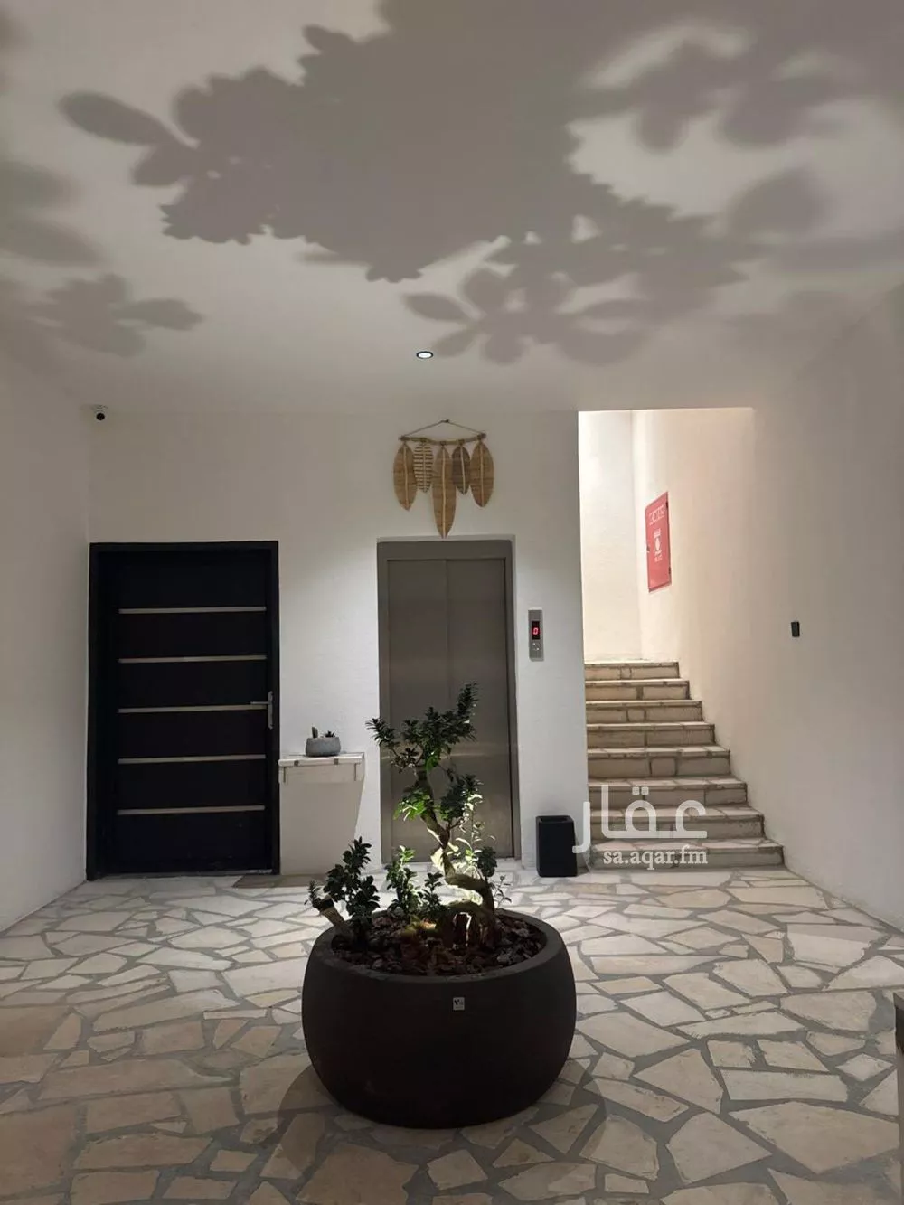 شقة 1 غرف في الملقا 4