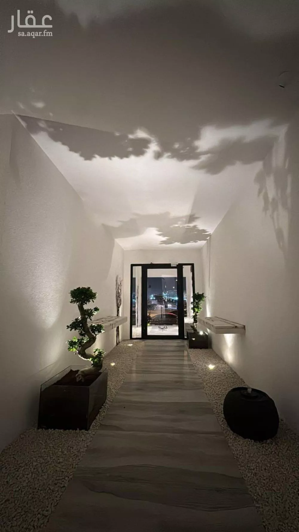 شقة 1 غرف في الملقا 5