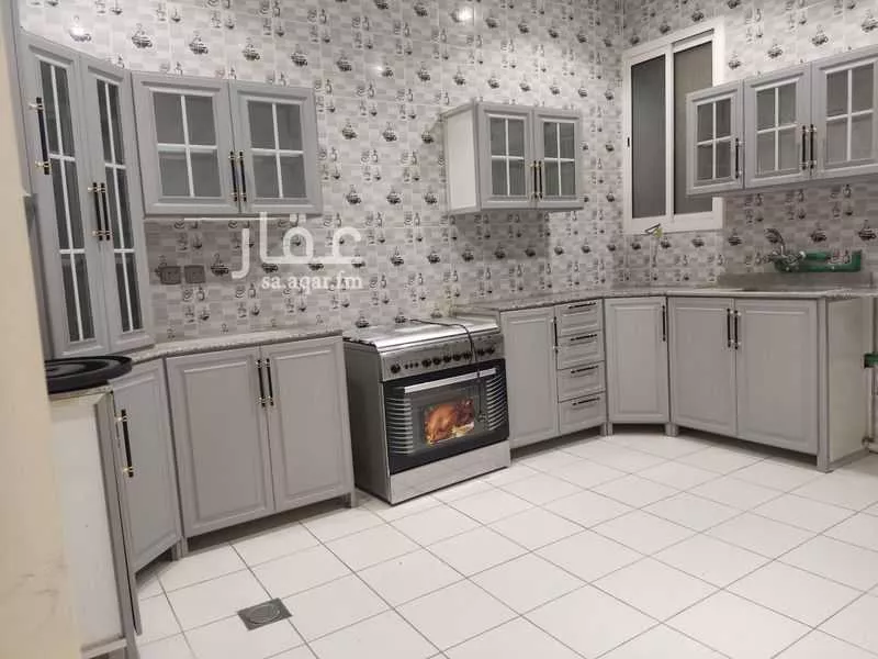 3 bedroom floor in Al Mahdiyyah 2