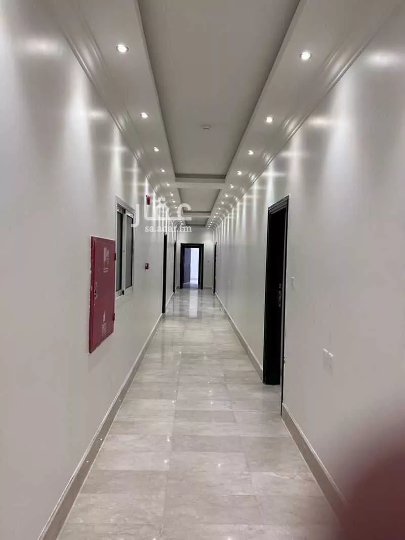 مكتب 1332 م² في ظهرة نمار 3