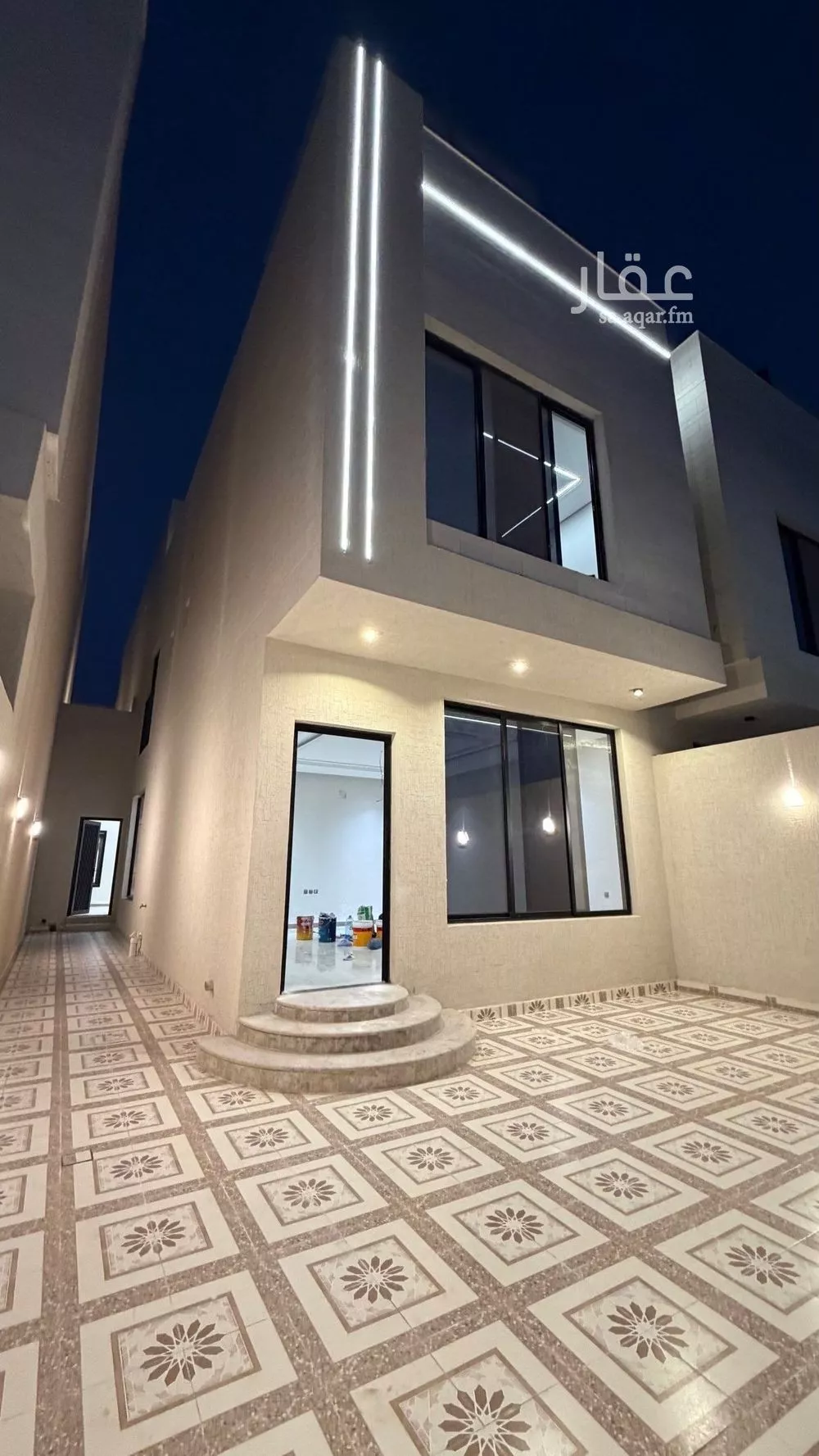 فيلا 20 غرف في الامواج 3