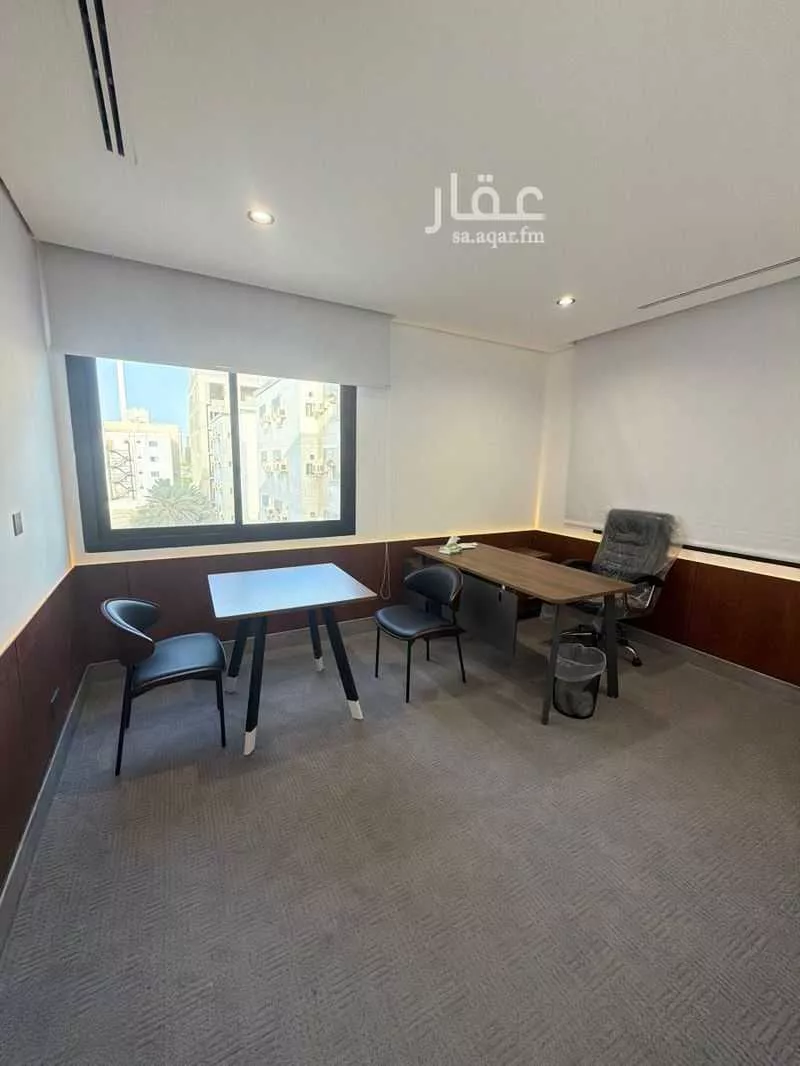 1600 sqm office in Al Ruwais 1