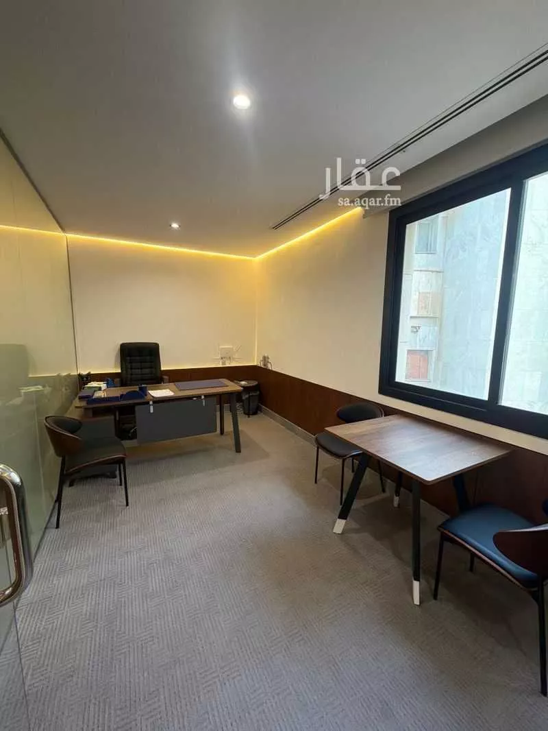 1600 sqm office in Al Ruwais 3