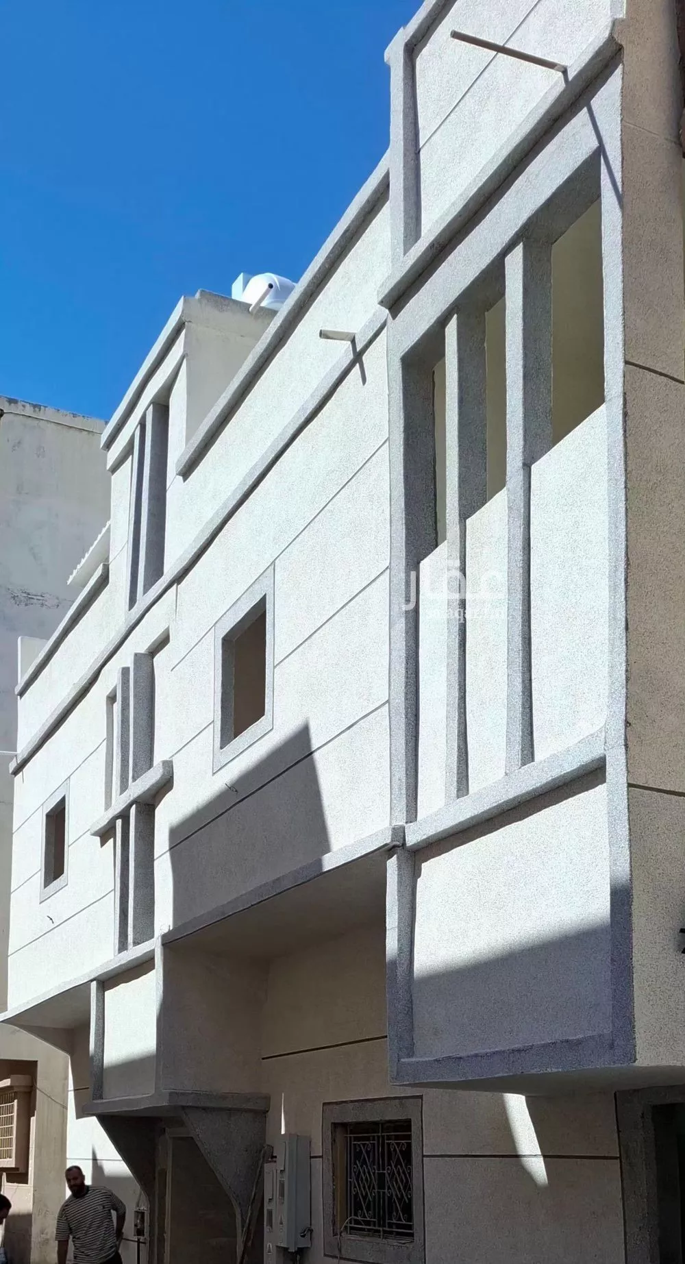 عمارة 198 م² في السوق