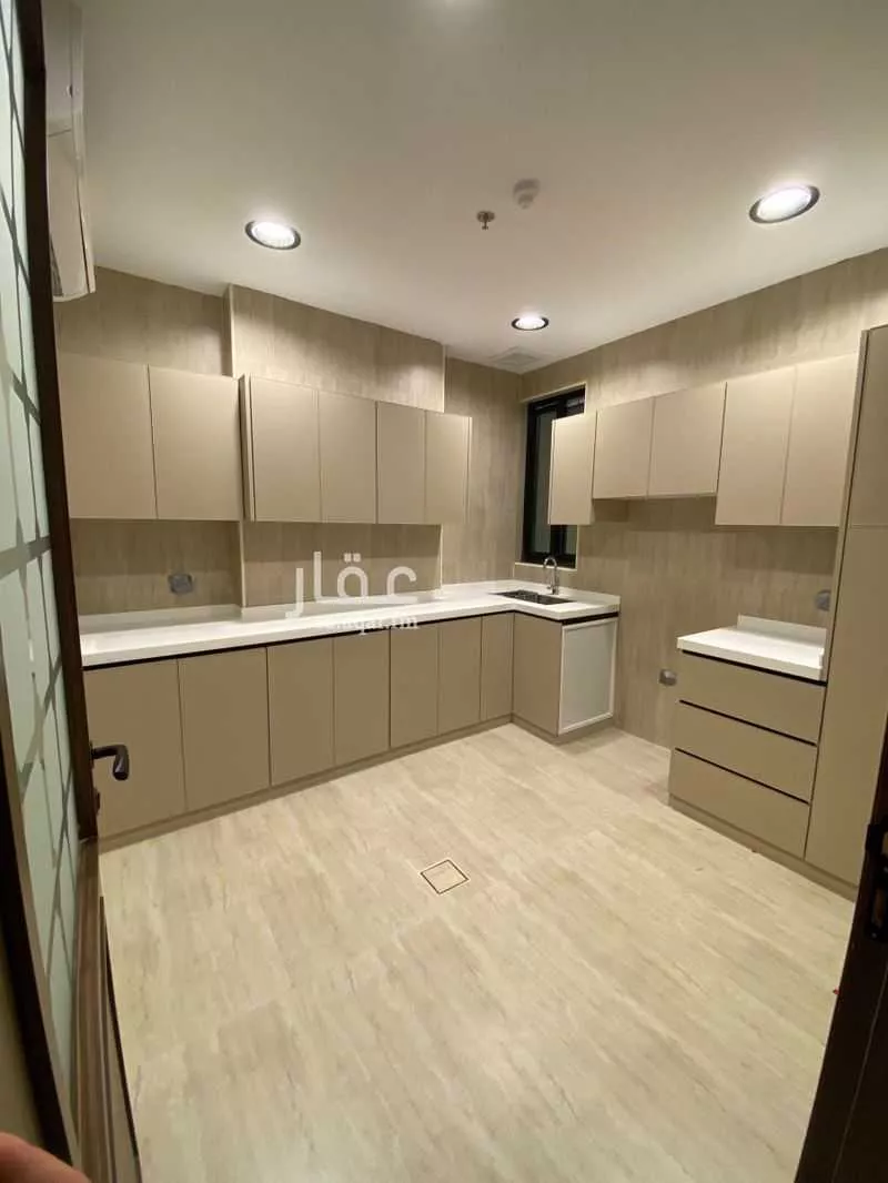 شقة 5 غرف في الشعلة 4