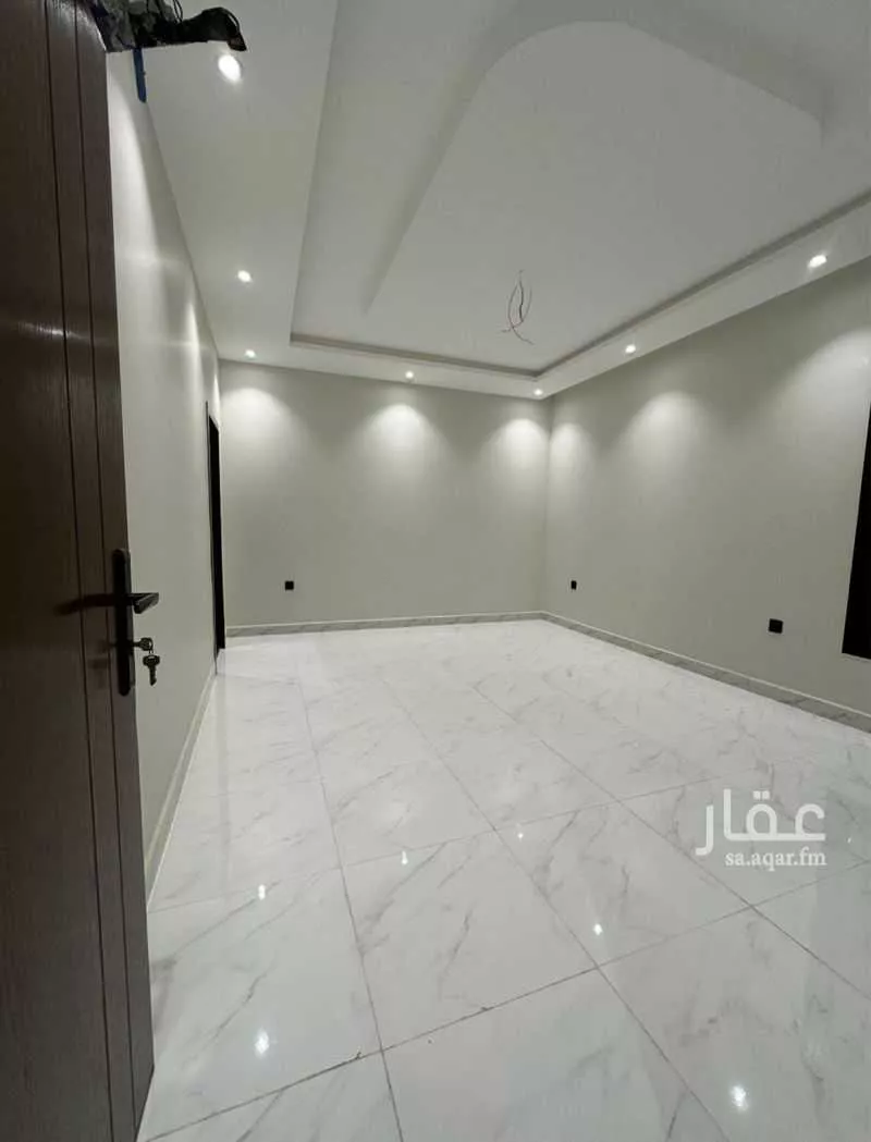 شقة 5 غرف في الريان 5