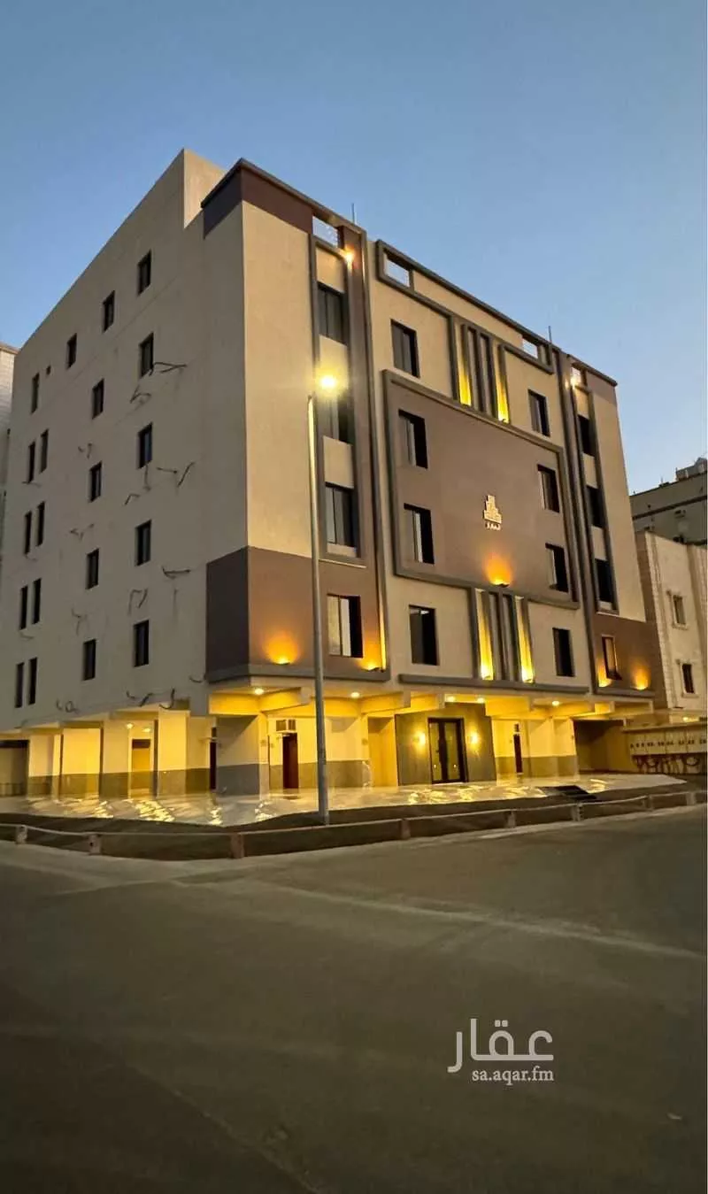 شقة 5 غرف في الريان 1