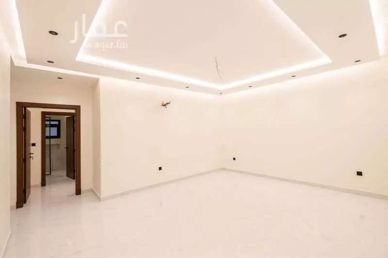 شقة 4 غرف في الروضة 5