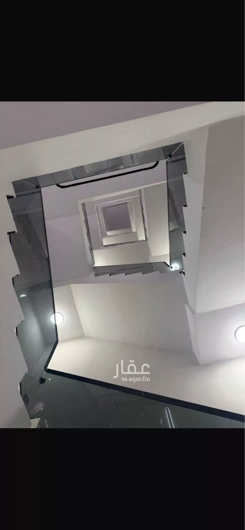 شقة 4 غرف في الحمرا 3