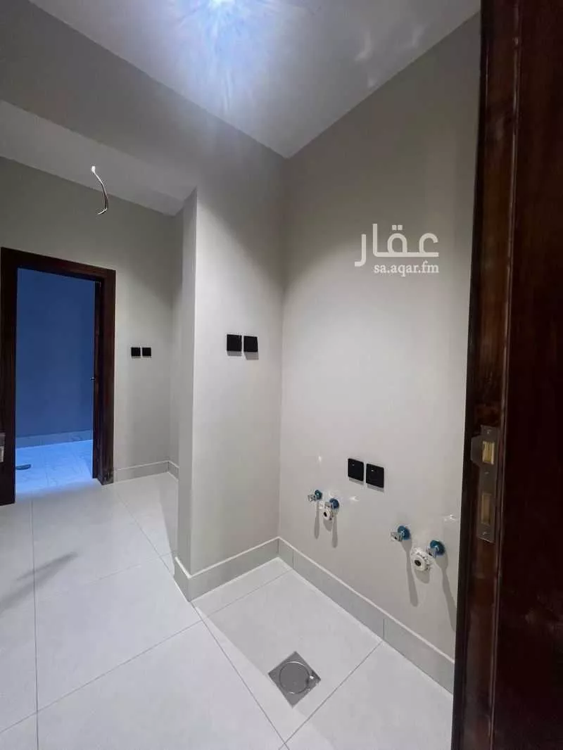 4 bedroom apartment in Al Hamra, Eastern Province 4