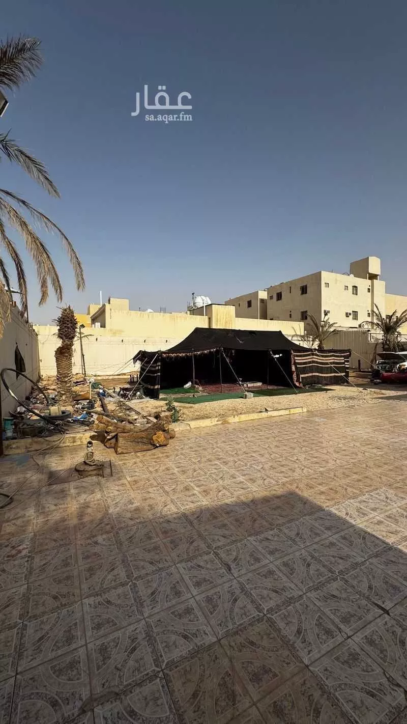 أرض 350 م² في الشرق 3