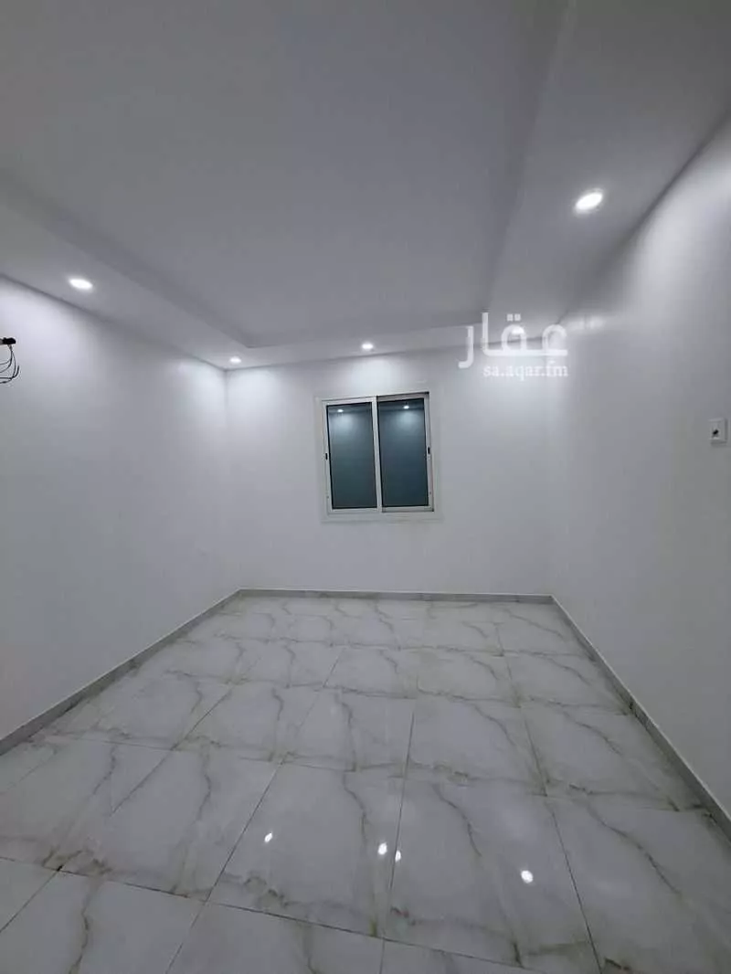 شقة 4 غرف في بطحاء قريش 5