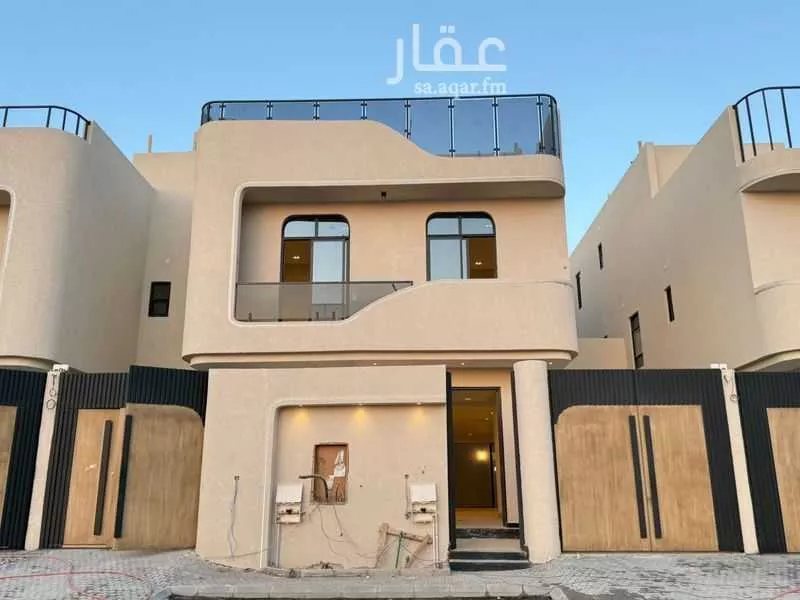 4 bedroom villa in Al Rimal 1